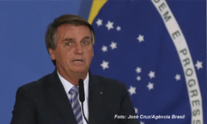 Ex-presidente Jair Bolsonaro é preso preventivamente pela PF