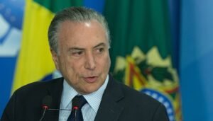 Michel Temer declara apoio a Flávio Bolsonaro no segundo turno: “As urnas falaram”